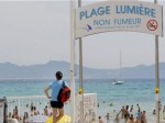 Beach on the French Riviera is the first beach in France to ban smoking